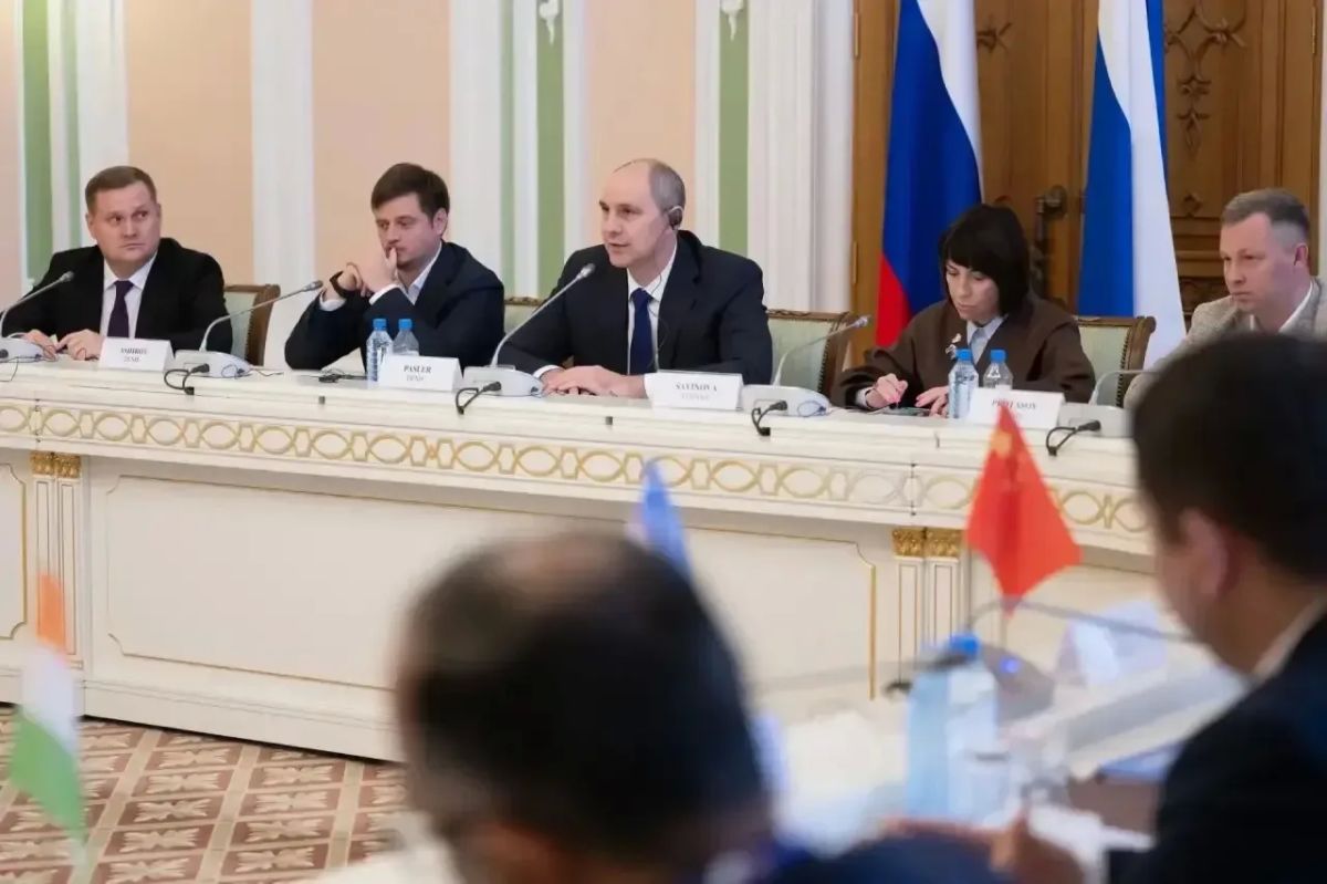 Денис Паслер: Сегодня встретился с руководителями иностранных органов власти, которые в своих странах курируют вопросы молодежной политики Денис Паслер: Сегодня встретился с руководителями иностранных органов власти, которые в своих странах курируют вопросы молодежной политики