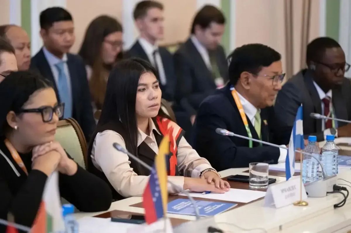 Денис Паслер: Сегодня встретился с руководителями иностранных органов власти, которые в своих странах курируют вопросы молодежной политики Денис Паслер: Сегодня встретился с руководителями иностранных органов власти, которые в своих странах курируют вопросы молодежной политики