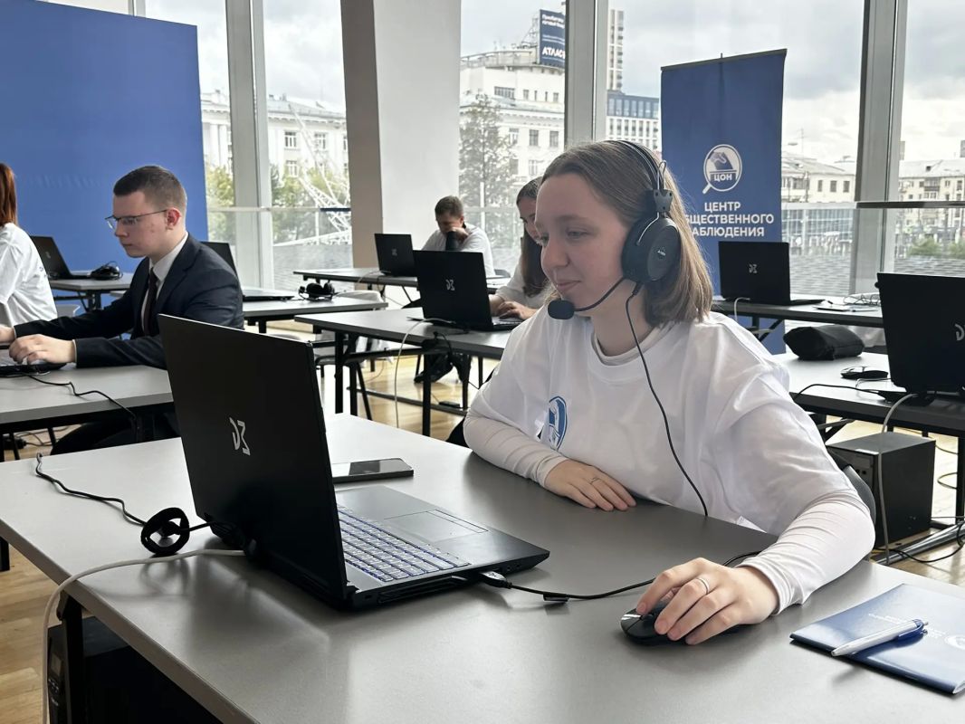 В Свердловской области открылся Центр общественного наблюдения для работы в дни голосования В Свердловской области открылся Центр общественного наблюдения для работы в дни голосования