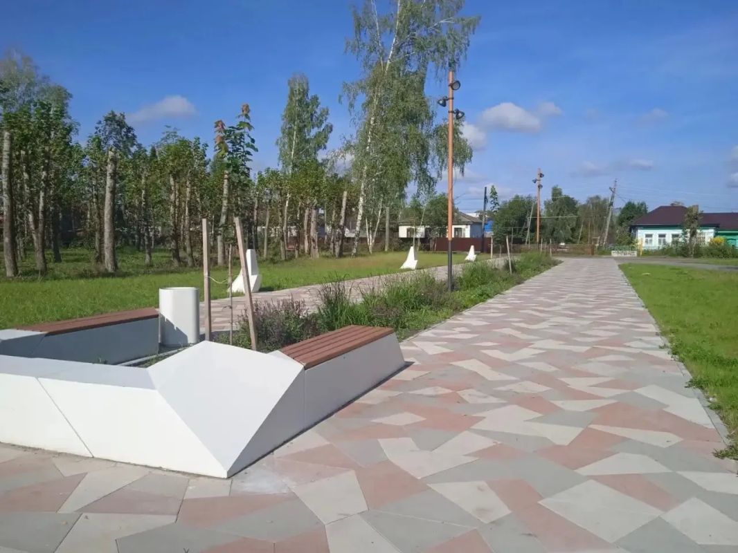 Денис Паслер: Всероссийский конкурс малых городов нацпроекта «Инфраструктура для жизни» помогает менять небольшие уральские города, создавая в них уникальные общественные пространства Денис Паслер: Всероссийский конкурс малых городов нацпроекта «Инфраструктура для жизни» помогает менять небольшие уральские города, создавая в них уникальные общественные пространства