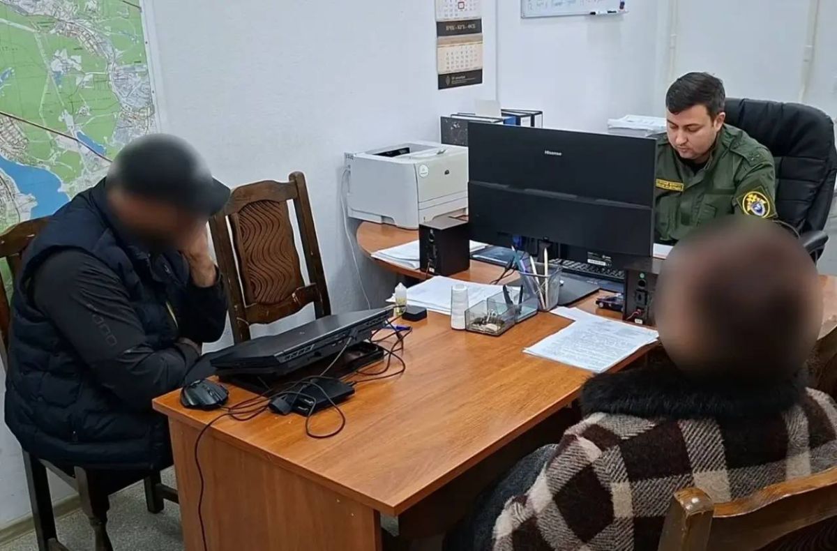 Похитили человека и требовали миллион: в Екатеринбурге задержали троих участников организованной группы Похитили человека и требовали миллион: в Екатеринбурге задержали троих участников организованной группы
