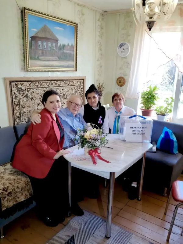 В день голосования – с юбилеем!