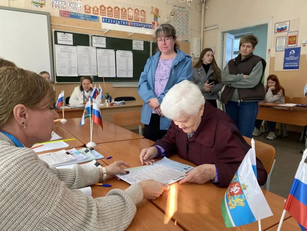 В Свердловской области идет третий день голосования В Свердловской области идет третий день голосования