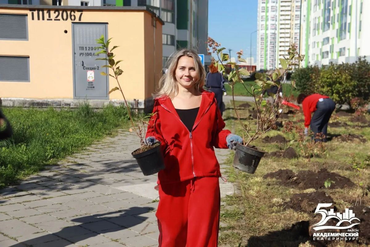 В Академическом районе прошли праздничные субботники В Академическом районе прошли праздничные субботники