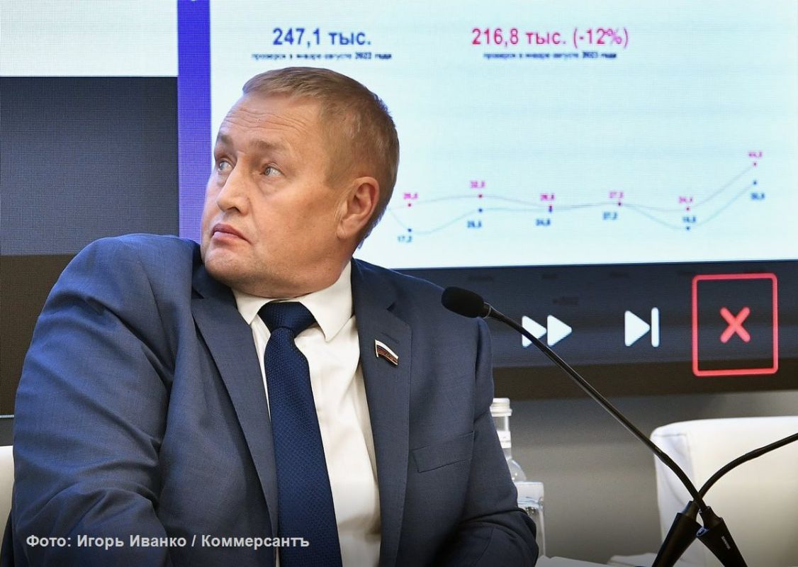 Все семь кандидатов в Госдуму от «Единой России» выдвинутые по одномандатным округам на территории Свердловской области заняли первые места по числу голосов в рамках дистанционного электронного голосования (ДЭГ)
