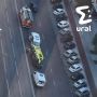 К перевёрнутой машине реанимации на Малышева съехались другие бригады медиков