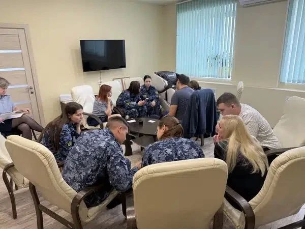 Психолог ИК-12 помогает молодым сотрудникам адаптироваться в коллективе Психолог ИК-12 помогает молодым сотрудникам адаптироваться в коллективе