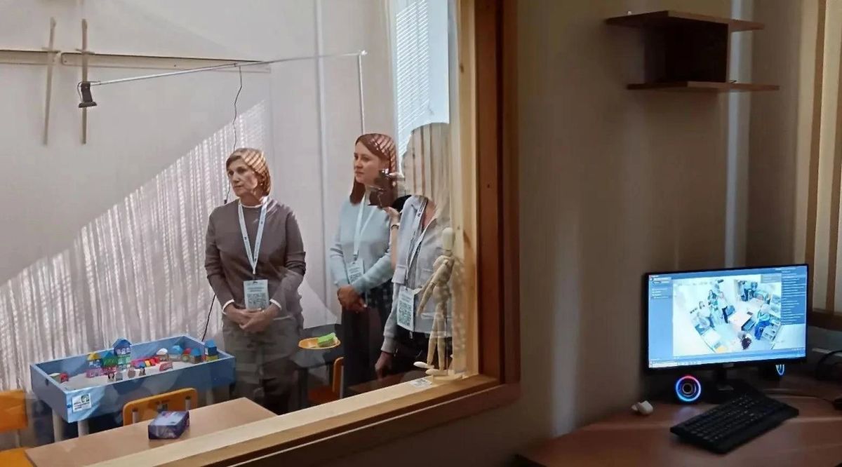 Участники форума «Вместе – ради детей! В фокусе – семьЯ!» познакомились с практиками поддержки семей в муниципалитетах Среднего Урала Участники форума «Вместе – ради детей! В фокусе – семьЯ!» познакомились с практиками поддержки семей в муниципалитетах Среднего Урала