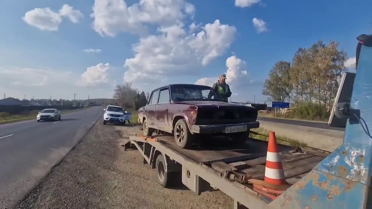 16-летнего подростка за рулем автомобиля поймали в поселке Верхнее Дуброво