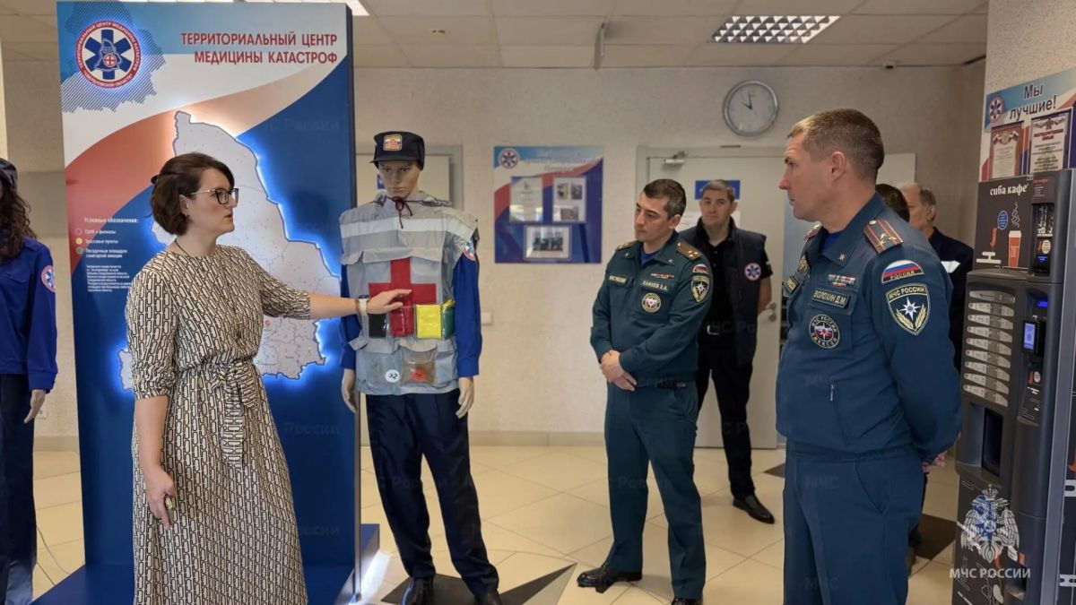 В Екатеринбурге завершились учебно-методические сборы заместителей начальников Главных управлений МЧС России по антикризисному управлению