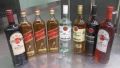Патимейкер пытался привезти из Дубая восемь литров алкоголя, чтобы устроить пир с друзьями, но влетел на штраф