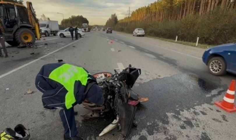 Стали известны подробности смертельного ДТП с мотоциклистом на ЕКАД