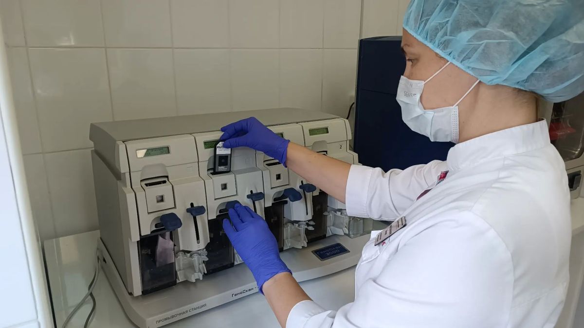 Новое высокоточное оборудование расширит диагностические возможности медико-генетической службы Свердловской области Новое высокоточное оборудование расширит диагностические возможности медико-генетической службы Свердловской области