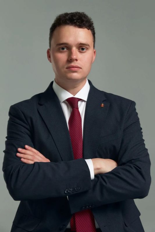 Артем Белоусов назначен замминистра цифрового развития Свердловской области