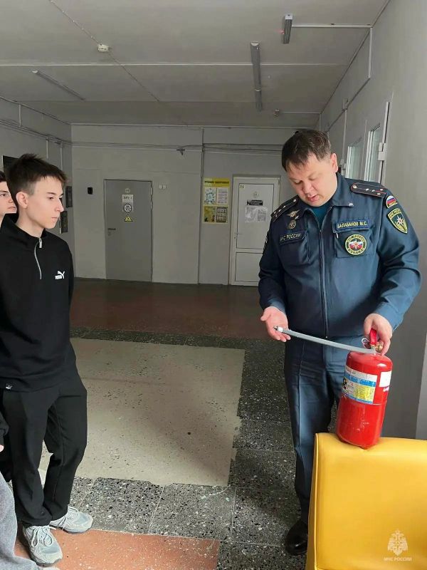Лучший из лучших. Капитан внутренней службы Михаил Балабанов стал победителем конкурса профессионального мастерства «Лучший по профессии» среди сотрудников надзорной деятельности и профилактической работы Свердловской области Лучший из лучших. Капитан внутренней службы Михаил Балабанов стал победителем конкурса профессионального мастерства «Лучший по профессии» среди сотрудников надзорной деятельности и профилактической работы Свердловской области