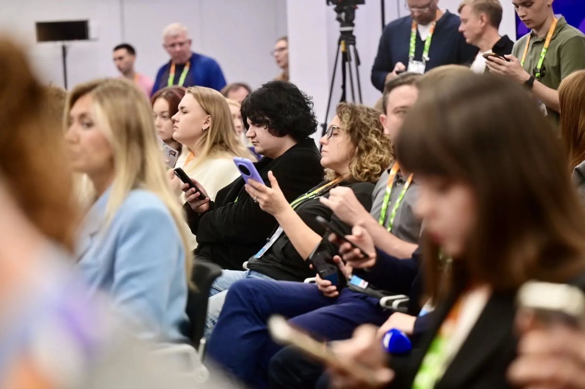 Департамент информационной политики Свердловской области выражает благодарность представителям медиасферы региона за освещение Международного фестиваля молодежи Департамент информационной политики Свердловской области выражает благодарность представителям медиасферы региона за освещение Международного фестиваля молодежи