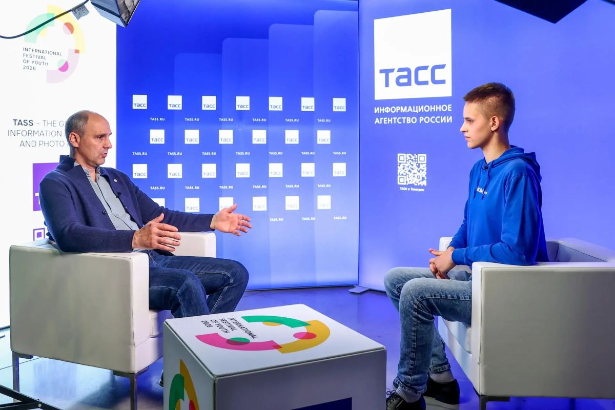 Департамент информационной политики Свердловской области выражает благодарность представителям медиасферы региона за освещение Международного фестиваля молодежи Департамент информационной политики Свердловской области выражает благодарность представителям медиасферы региона за освещение Международного фестиваля молодежи