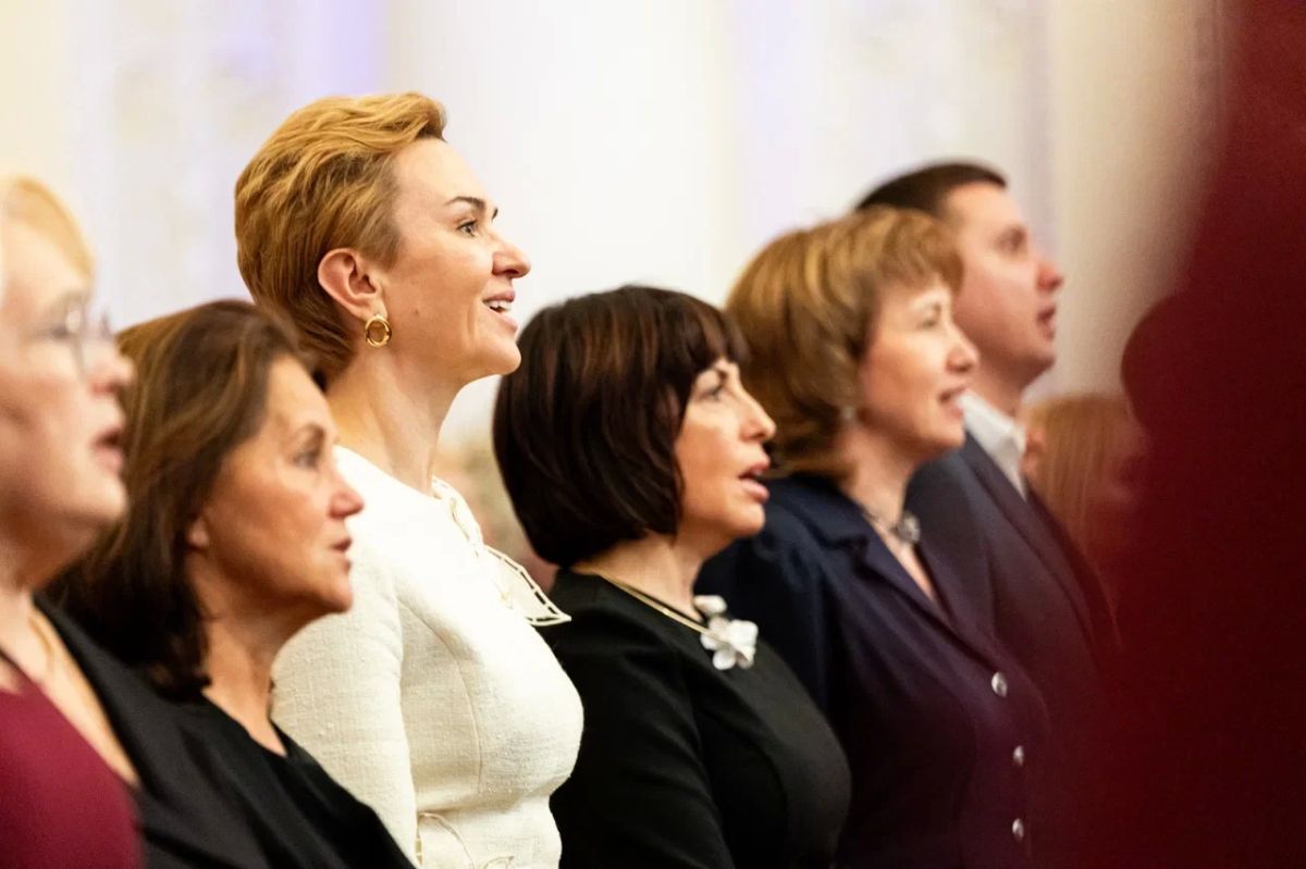 Торжественное мероприятие, посвященное Дню учителя, прошло в Свердловской государственной академической филармонии 2 октября Торжественное мероприятие, посвященное Дню учителя, прошло в Свердловской государственной академической филармонии 2 октября