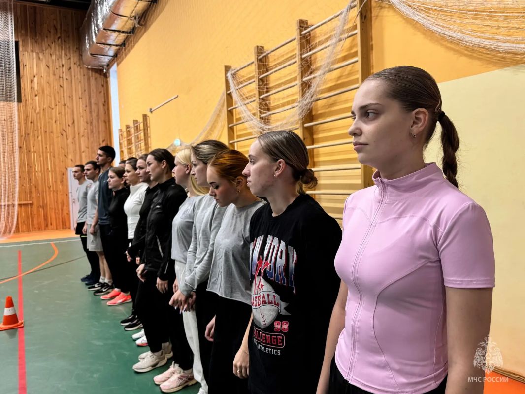 Новые кадры — в строю!. В Екатеринбурге прошёл учебно-методический сбор для 24 молодых офицеров МЧС России — выпускников профильных вузов Новые кадры — в строю!. В Екатеринбурге прошёл учебно-методический сбор для 24 молодых офицеров МЧС России — выпускников профильных вузов