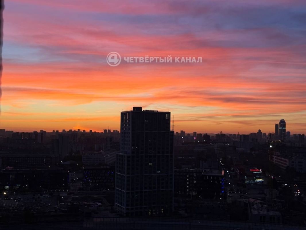 С тёплой осенью ещё рано прощаться