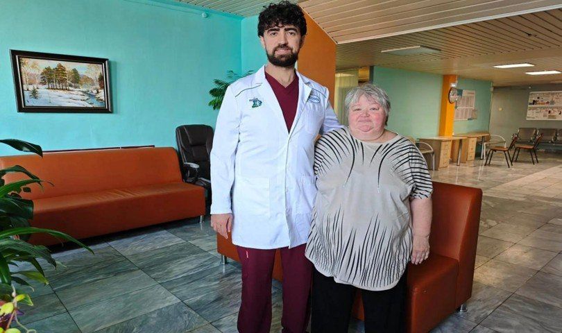Свердловские хирурги удалили женщине крупную опухоль щитовидной железы
