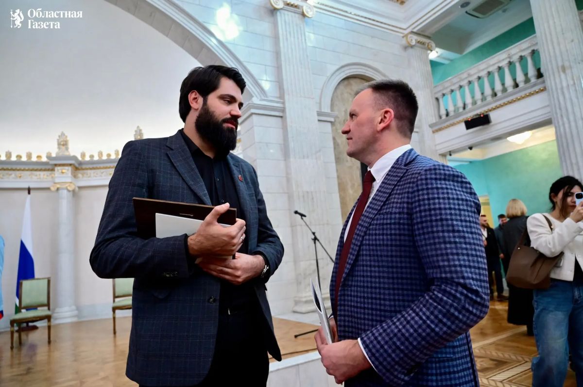 Денис Паслер вручил премии губернатора за достижения в области литературы и искусства Денис Паслер вручил премии губернатора за достижения в области литературы и искусства