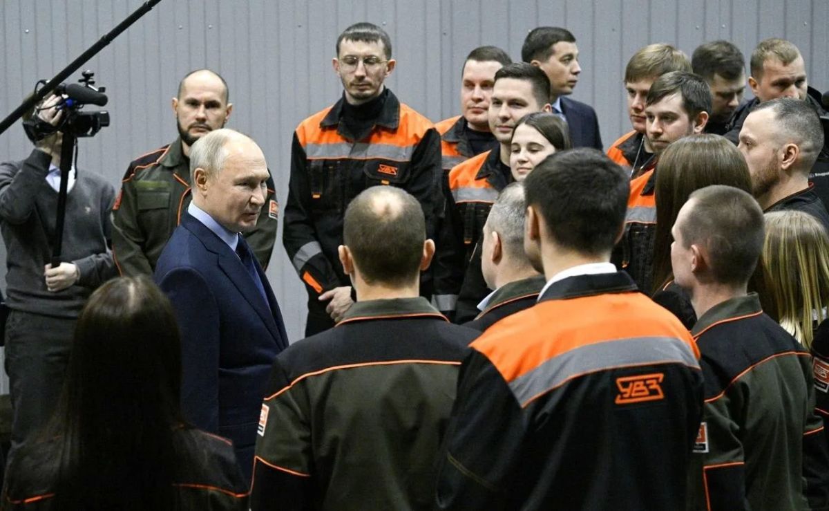 Владимир Путин сегодня отмечает день рождения