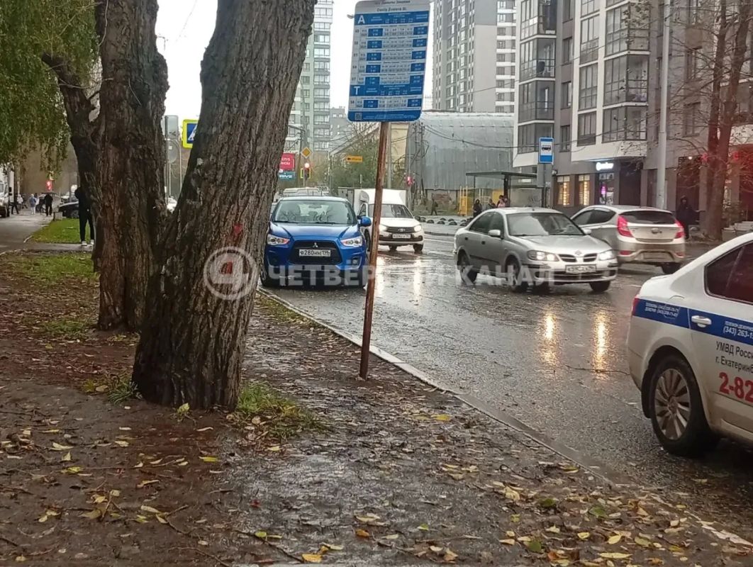 Пенсионер сбил подростка на улице Данилы Зверева - очевидцы