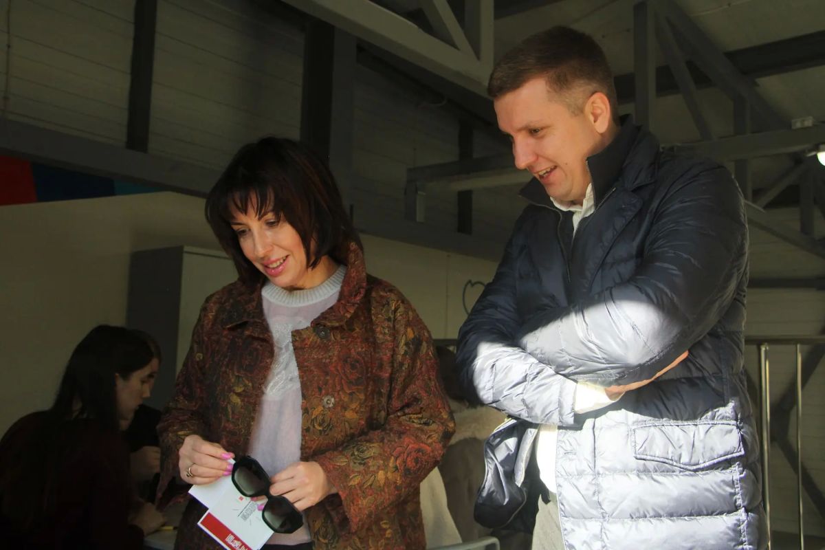 В 88 колледжах и техникумах и 14 вузах Свердловской области 10 октября прошёл День семейного общения В 88 колледжах и техникумах и 14 вузах Свердловской области 10 октября прошёл День семейного общения