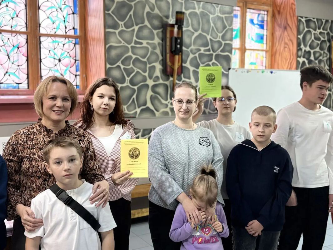 В 88 колледжах и техникумах и 14 вузах Свердловской области 10 октября прошёл День семейного общения В 88 колледжах и техникумах и 14 вузах Свердловской области 10 октября прошёл День семейного общения
