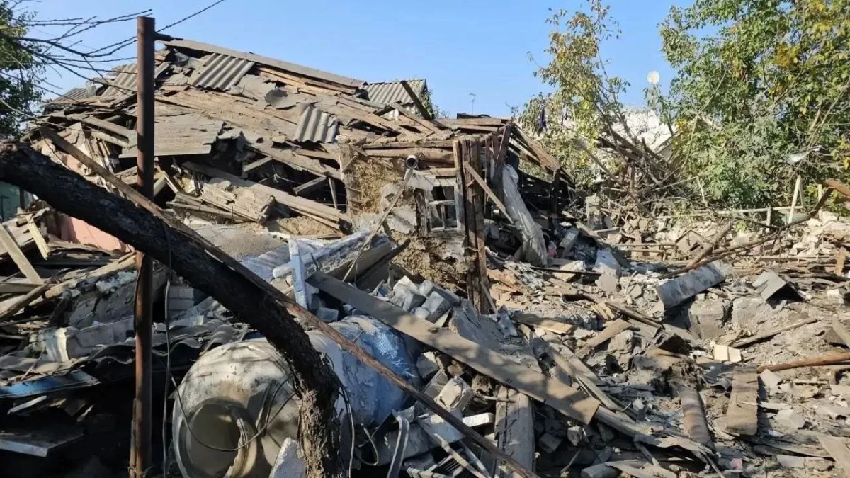 В ЛНР после украинских ударов погиб взрослый и ребёнок, а также 13 человек ранено, сообщил Леонид Пасечник В ЛНР после украинских ударов погиб взрослый и ребёнок, а также 13 человек ранено, сообщил Леонид Пасечник