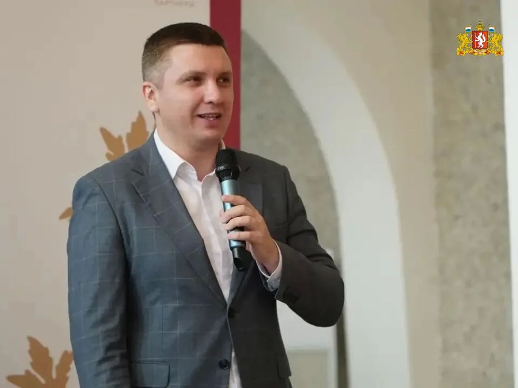 Екатеринбург принял Всероссийский бал амбассадоров «Профессионалитета» Екатеринбург принял Всероссийский бал амбассадоров «Профессионалитета»