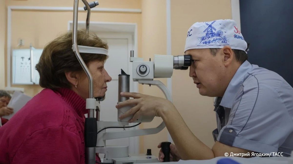 Рост продолжительности жизни привел к увеличению глазных заболеваний, однако появление новых препаратов позволяет длительно сохранять зрительные функции, сообщил главный внештатный специалист-офтальмолог Свердловской...