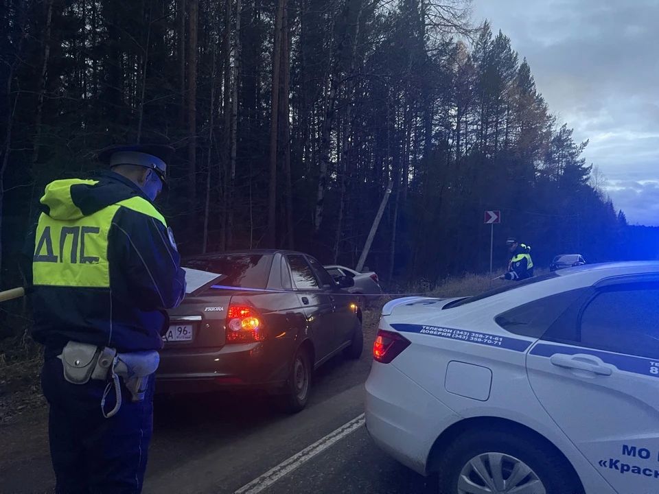 Выезд на встречную полосу на участке с ограниченной видимостью привел к ДТП с пострадавшими детьми