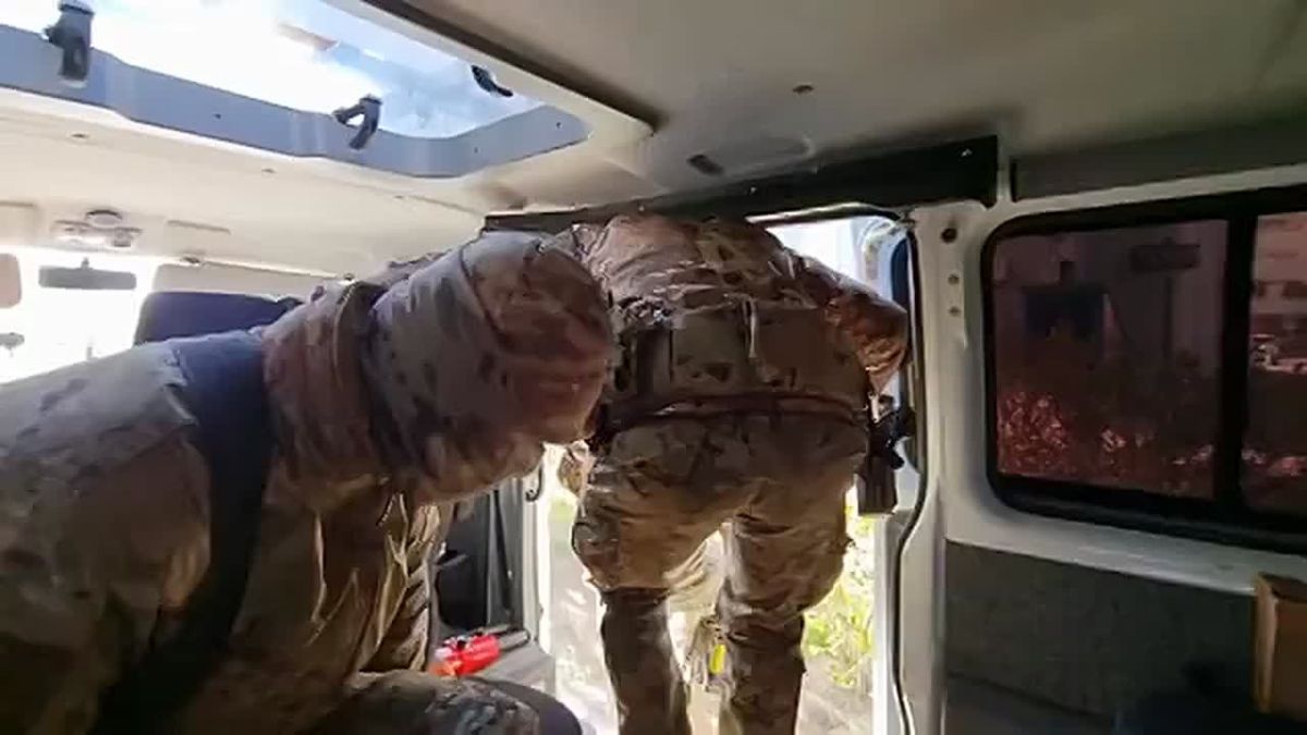 Появилось видео с обысков в борделе, который организовали супруги на Степана Разина