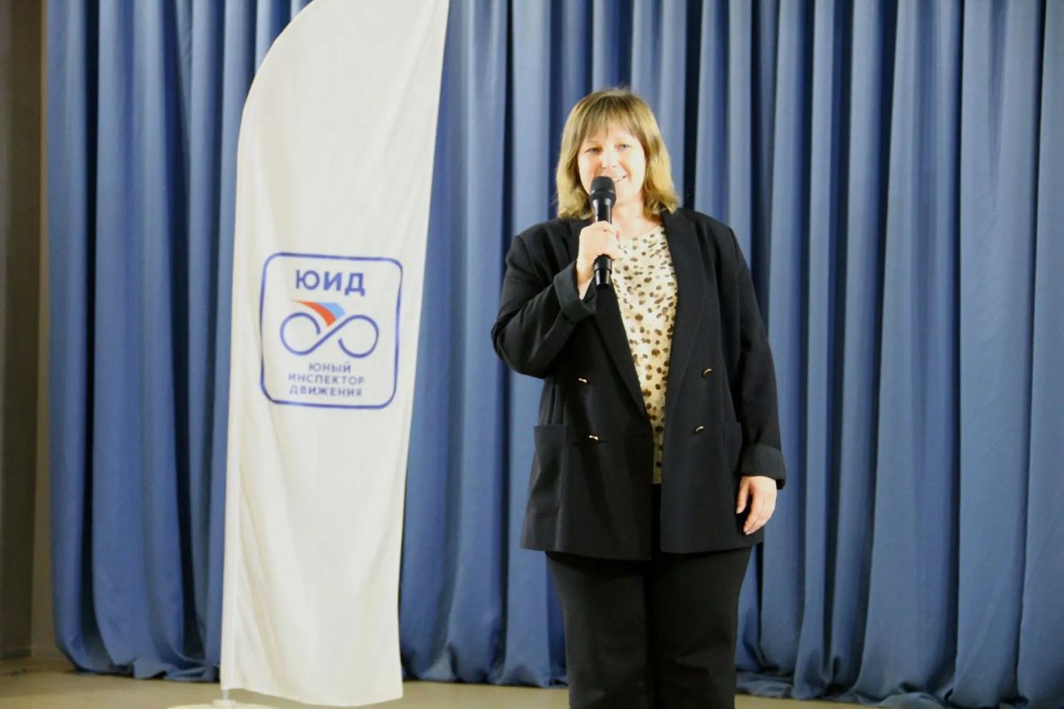В Свердловской области стартовала пятая профильная смена юных инспекторов движения В Свердловской области стартовала пятая профильная смена юных инспекторов движения