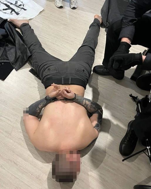 Неонациста задержали в Березовском Неонациста задержали в Березовском