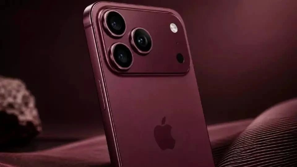 «Айфон уже кирпич»: эксперт рассказал, что ждёт смартфоны Apple в России