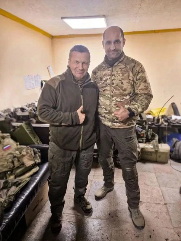 Уральский полпред Артем Жога поздравил с днем рождения телеведущего Владимира Соловьева, которому исполнилось 63 года