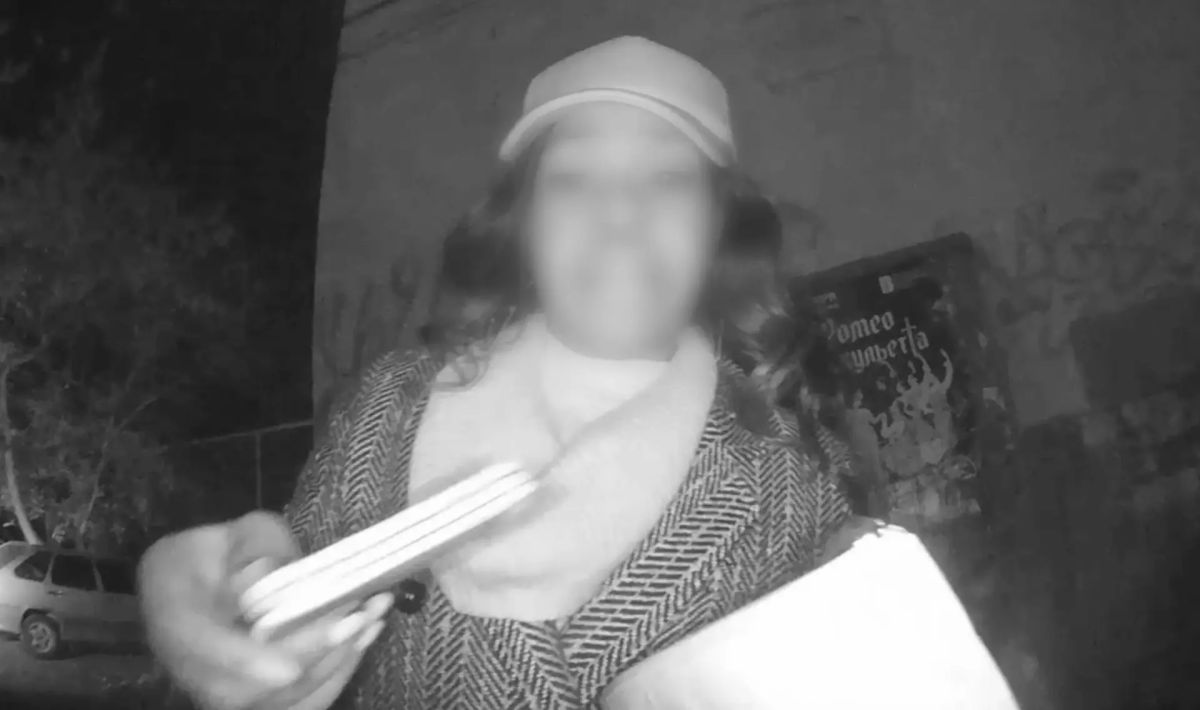 Африканку с запрещенным веществом задержали полицейские в Екатеринбурге Африканку с запрещенным веществом задержали полицейские в Екатеринбурге