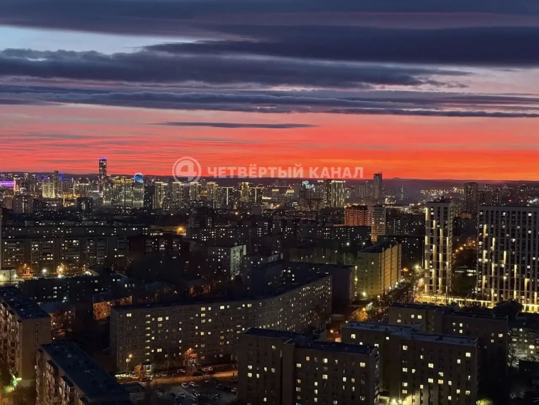 Просто ВАУ какое небо было сегодня в Екатеринбурге Просто ВАУ какое небо было сегодня в Екатеринбурге