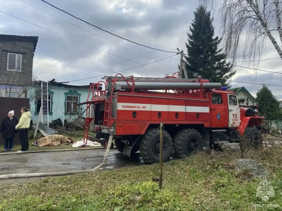 В Нижнем Тагиле при пожаре в частном доме погибли два человека В Нижнем Тагиле при пожаре в частном доме погибли два человека