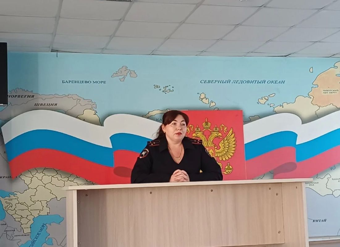 В ИК-13 прошла встреча личного состава с инспектором Госавтоинспекции