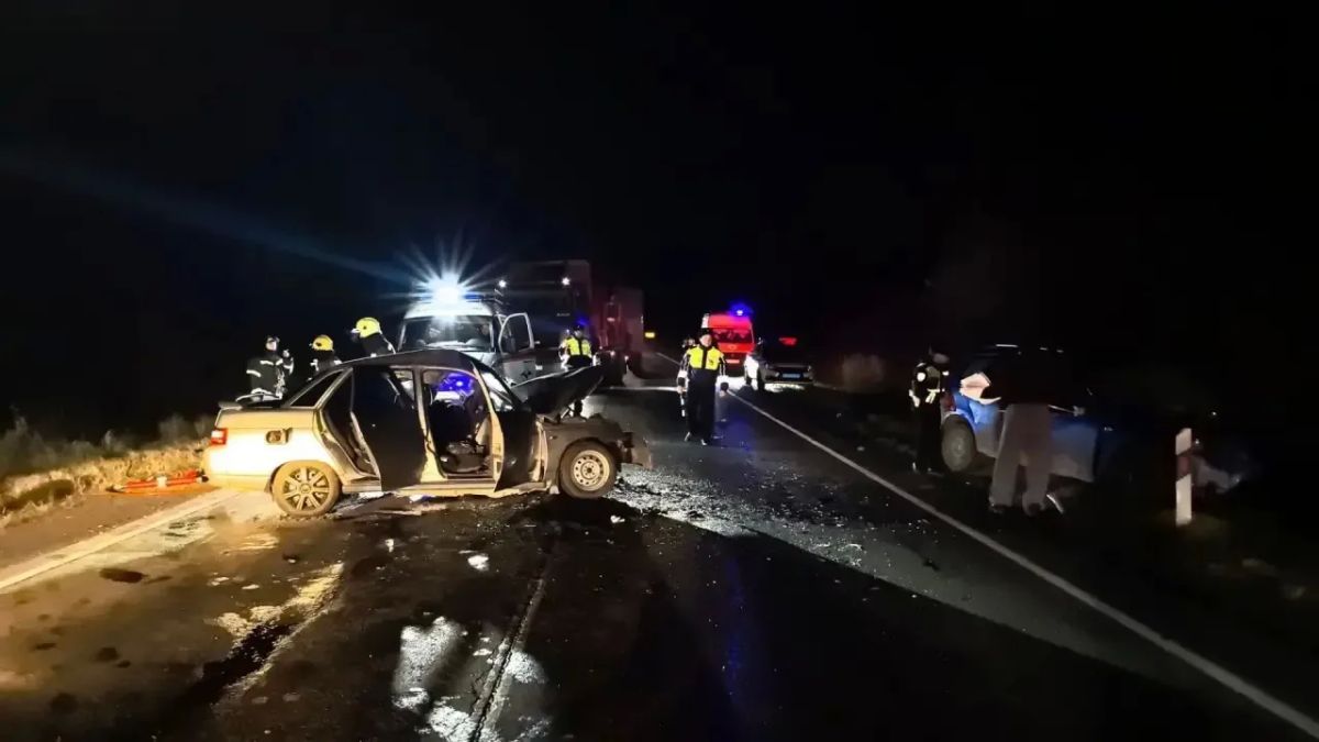 Смертельная авария произошла недалеко от Нижнего Тагила Смертельная авария произошла недалеко от Нижнего Тагила