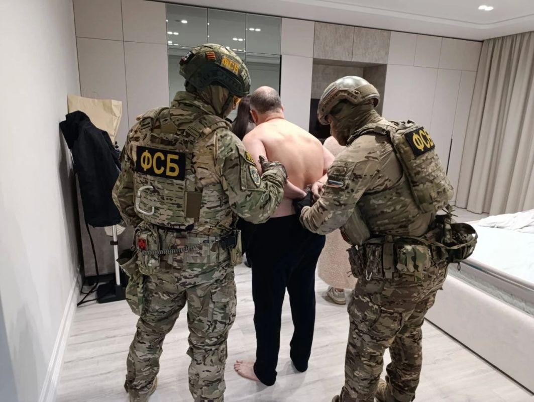 ФСБ, МВД при поддержке Росгвардии продолжает операцию по разгрому преступной группировки «Артаковские»