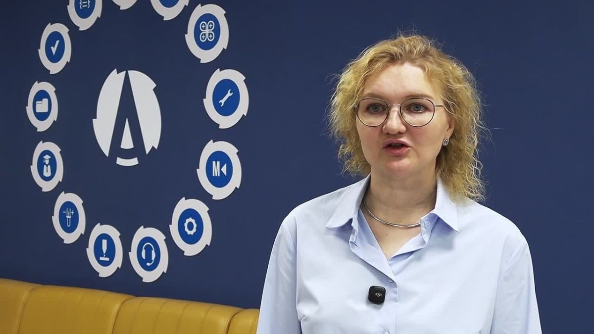 Масштабная стратегическая сессия «Учебно-методическое объединение Свердловской области: от формирования к опережающему развитию СПО» прошла 23 октября в Екатеринбурге