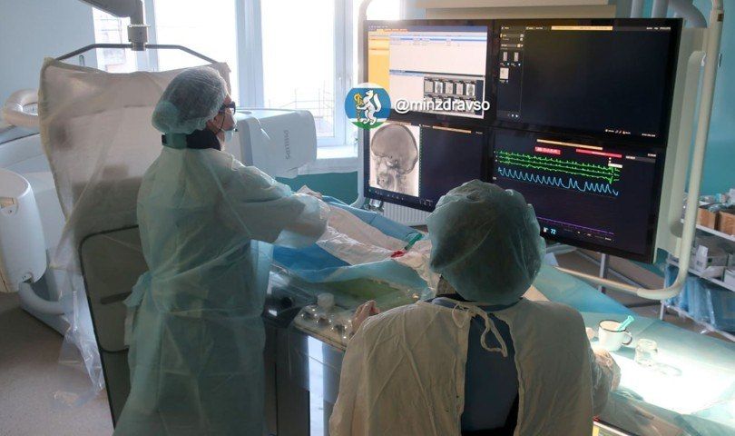 Новорождённого с редким пороком сосудов мозга спасли екатеринбургские врачи