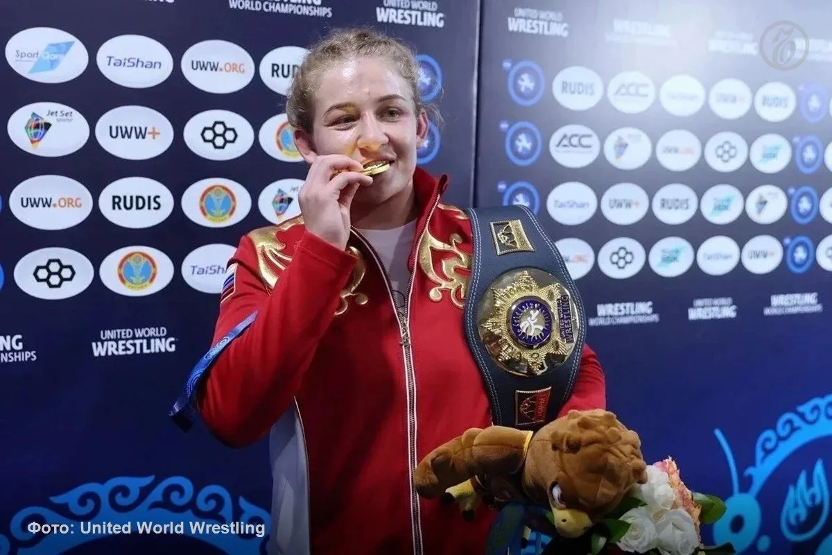 Спортсменка из Свердловской области Алина Касабиева стала победительницей в чемпионате мира по вольной борьбе среди женщин в весовой категории до 65 кг. Соревнования проходят в Астане