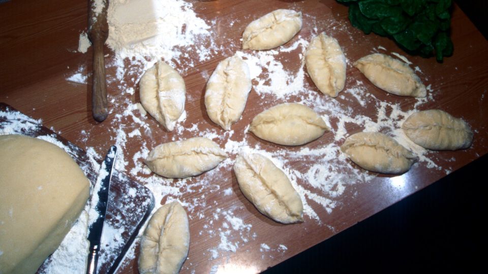 Секрет мягких как пух пирожков раскрыт: нужно лишь добавить в тесто этот напиток