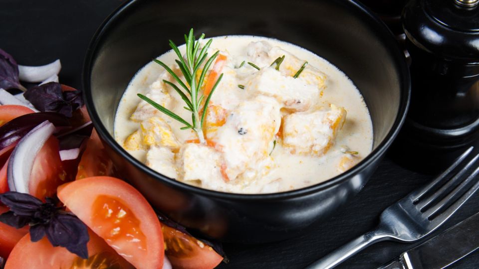 Этот соус сделает вкус курицы просто божественным: готовится из самых обычных продуктов